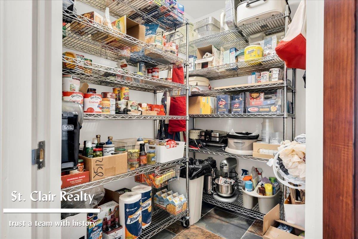 560 North Riverside Avenue St. Clair, MI 48079 - Photo 34 of 49