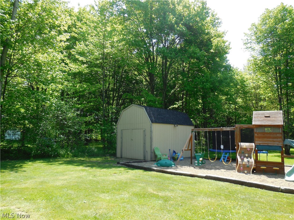 9858 Wolfe Road Windham, OH 44288 - Photo 19 of 21 Gallery Image 19