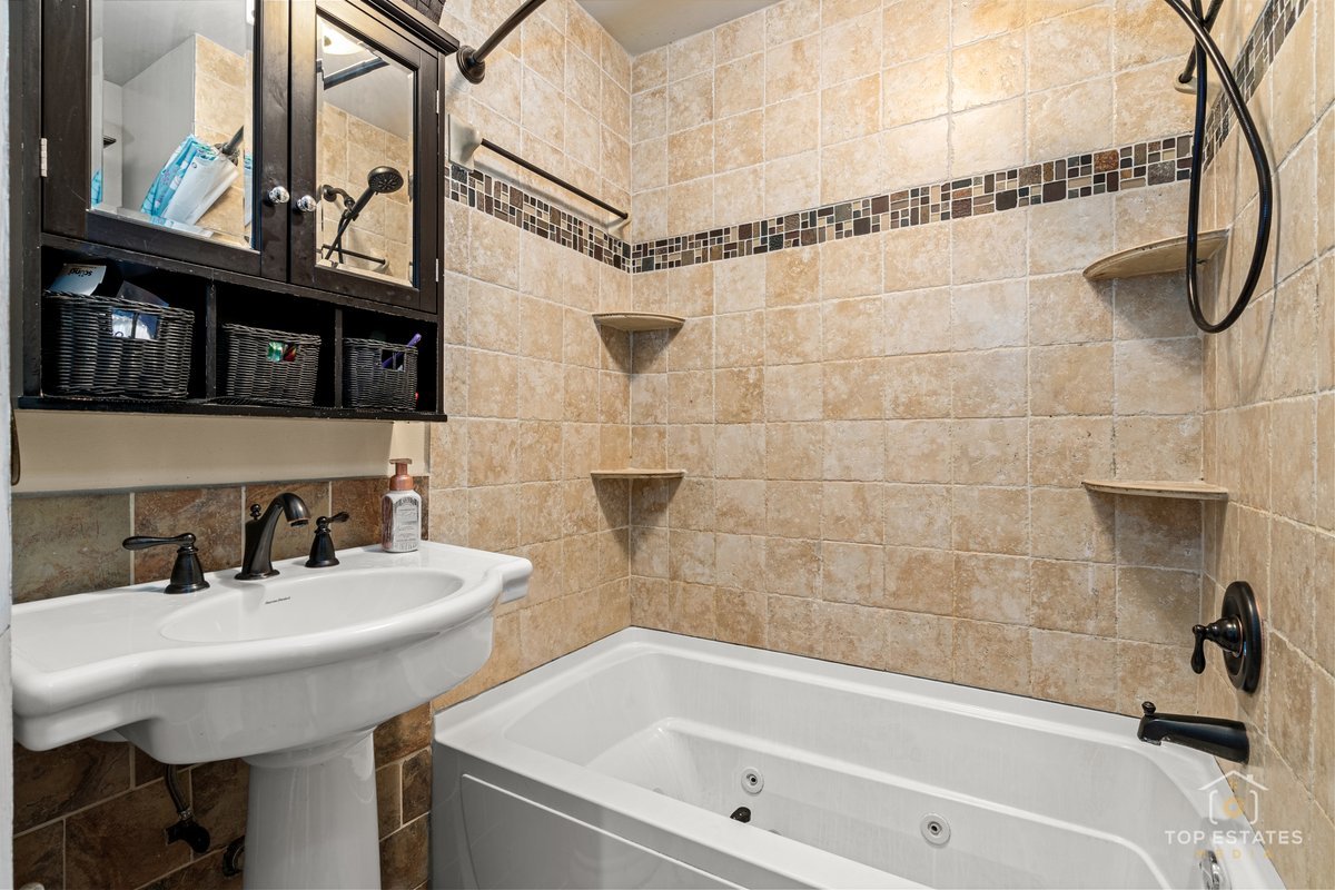 5404 South 72nd Court Summit, IL 60501 - Photo 14 of 23