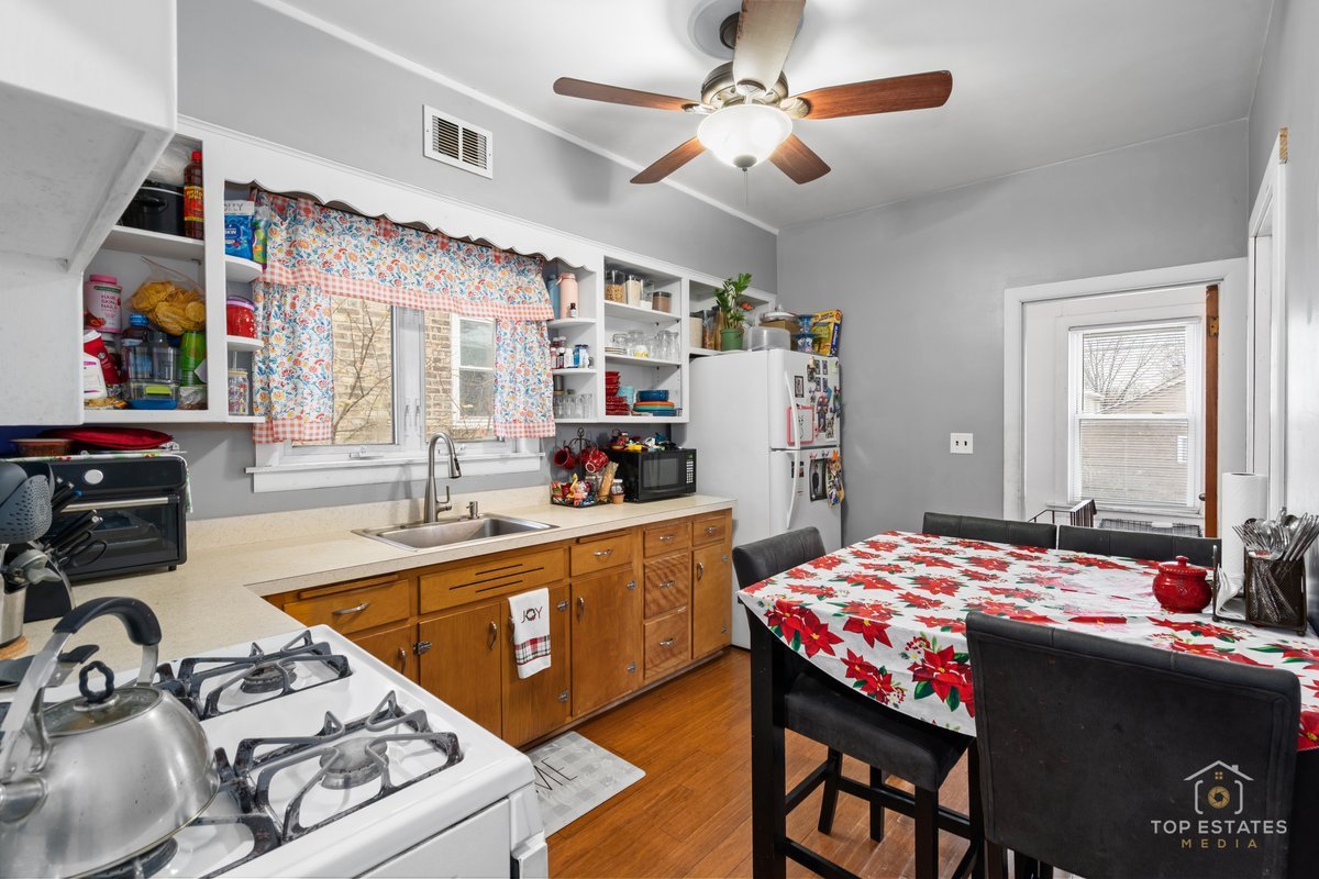 5404 South 72nd Court Summit, IL 60501 - Photo 8 of 23