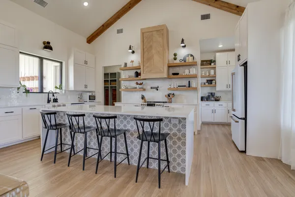 $815,000 | 5302 County Road 1300, Lubbock, TX 79407
