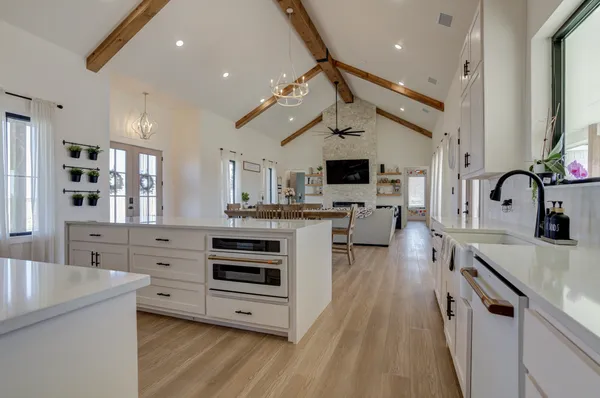 $815,000 | 5302 County Road 1300, Lubbock, TX 79407