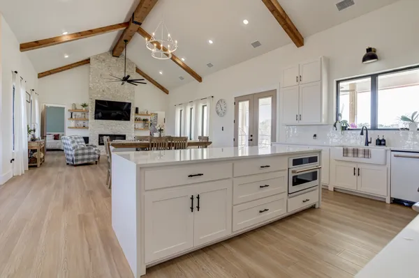 $815,000 | 5302 County Road 1300, Lubbock, TX 79407