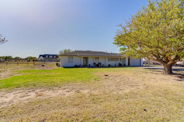 $815,000 | 5302 County Road 1300, Lubbock, TX 79407