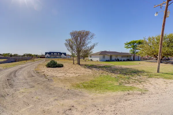 $815,000 | 5302 County Road 1300, Lubbock, TX 79407