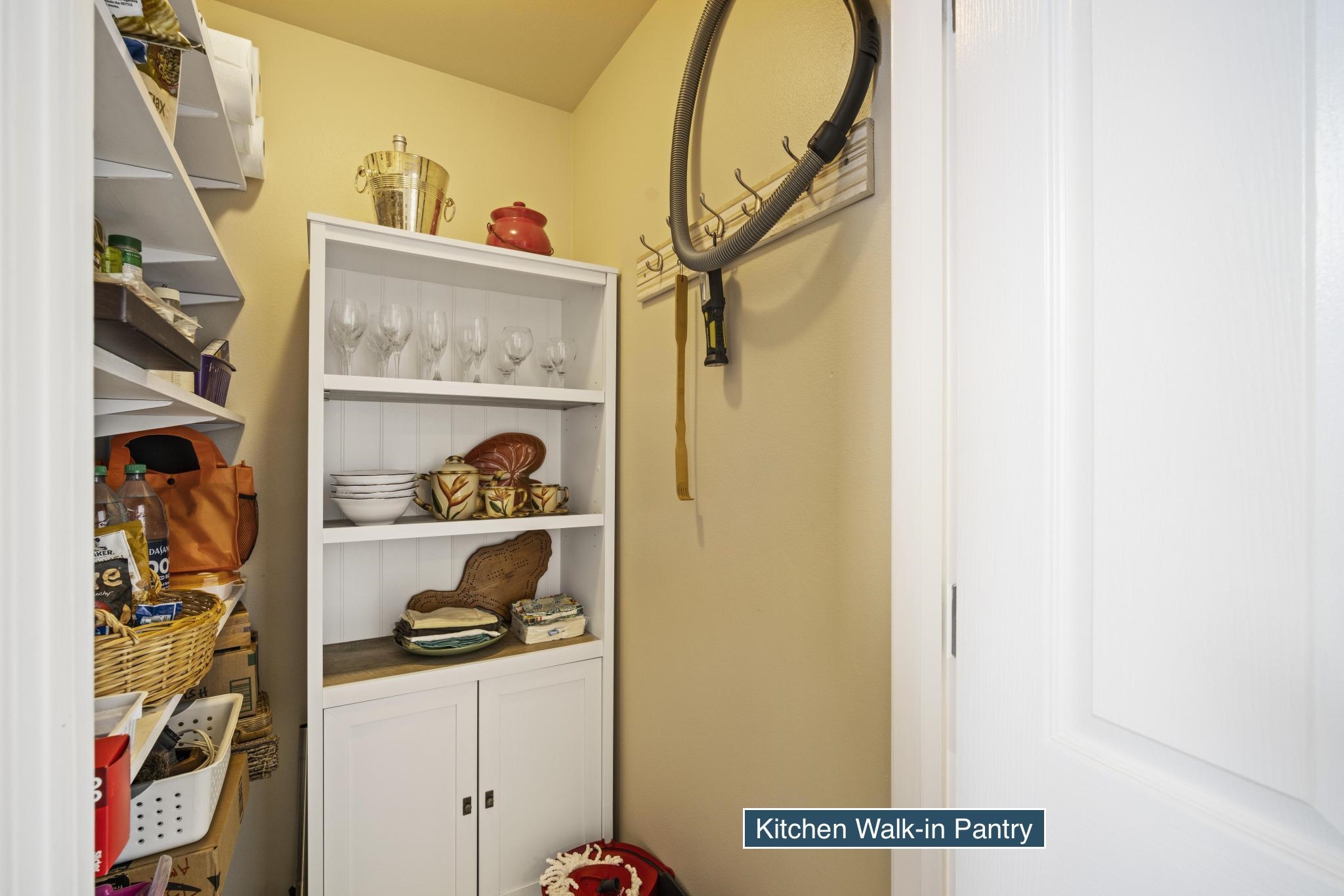 75 Ainakula Road, Unit A Kula, HI 96790 - Photo 15 of 45 a view of utility room