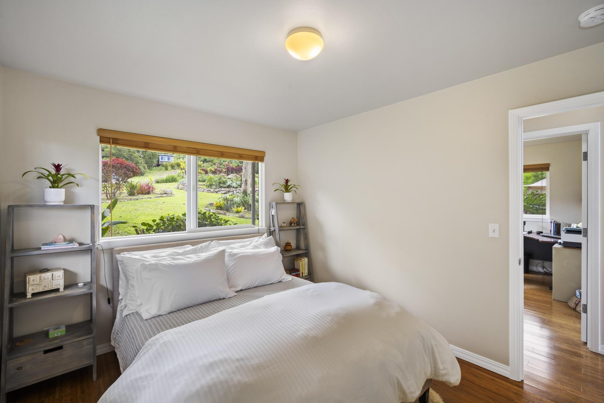 75 Ainakula Road, Unit A Kula, HI 96790 - Photo 20 of 45 a bedroom with a bed and a window