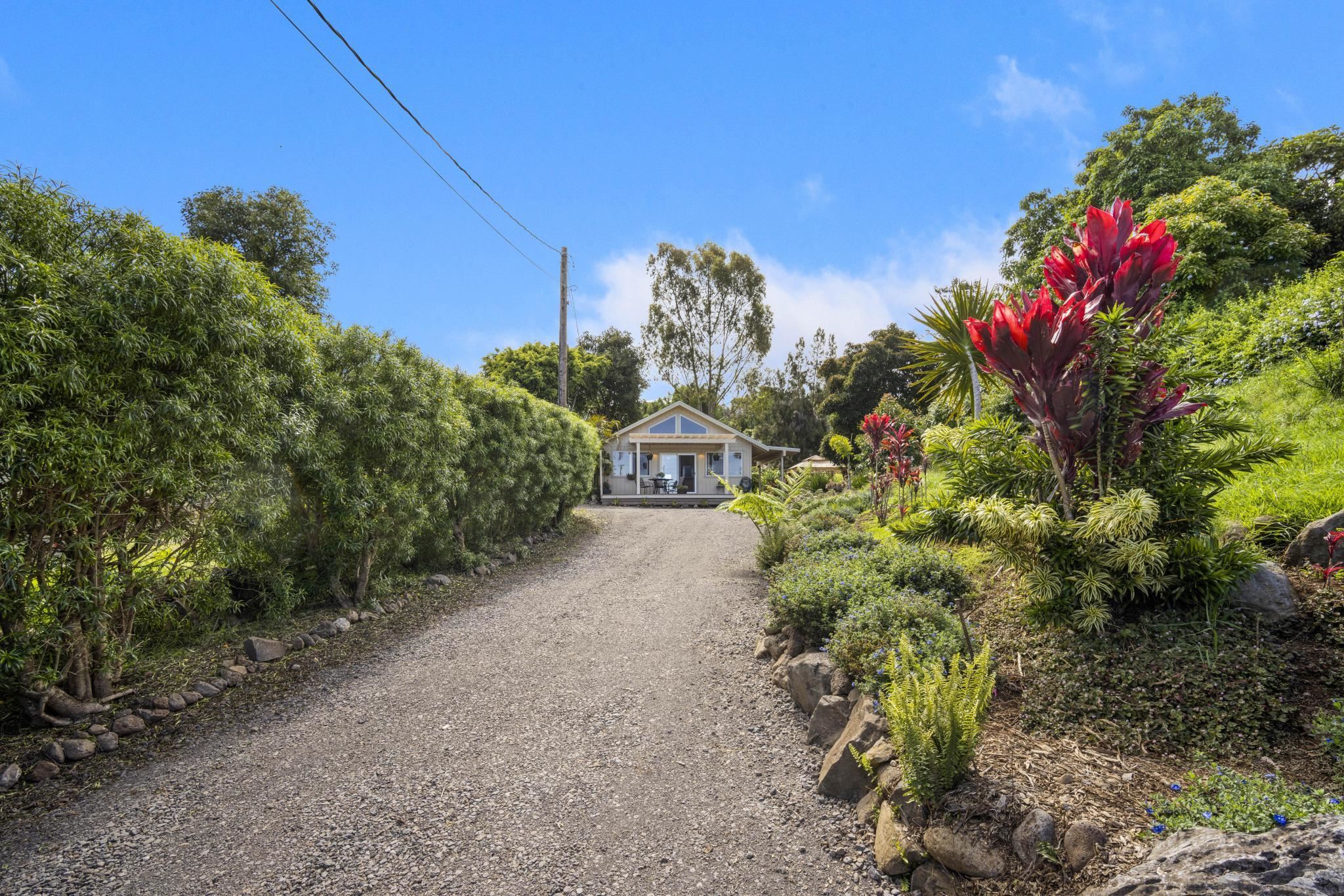 75 Ainakula Road, Unit A Kula, HI 96790 - Photo 34 of 45 a view of a pathway with a yard