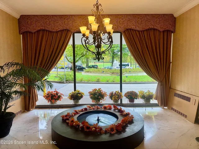 $78,000 | 1100 Clove Road, Unit 2F | Silver Lake