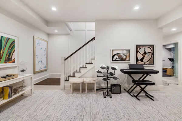 $5,250,000 | 602 Ruggs Path, Sag Harbor, NY 11963