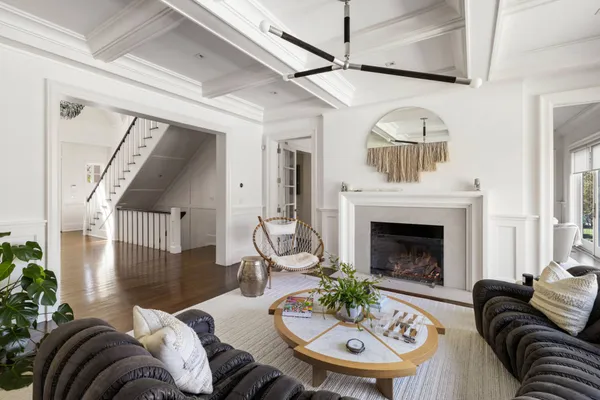 $5,250,000 | 602 Ruggs Path, Sag Harbor, NY 11963