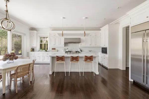 $5,250,000 | 602 Ruggs Path, Sag Harbor, NY 11963