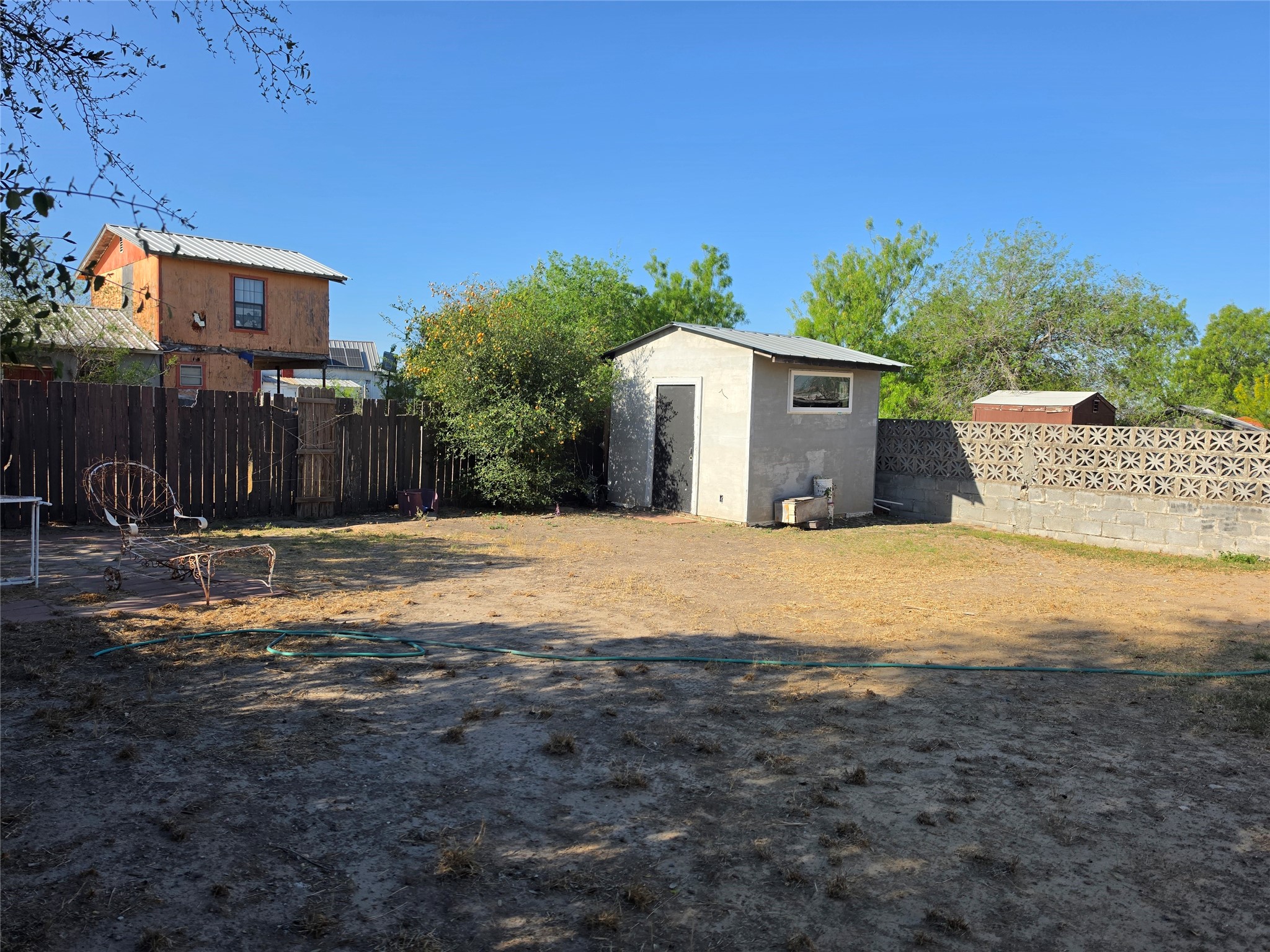 109 Masterson Road Laredo, TX 78046 - Photo 5 of 21