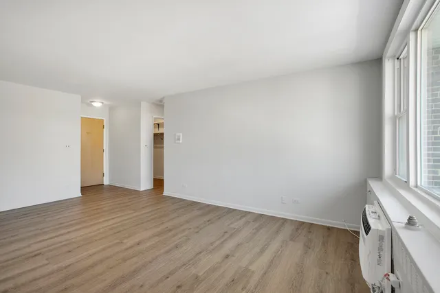 $179,000 | 8712 Skokie Boulevard, Unit 3L, Skokie, IL 60077