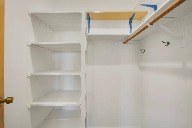 $179,000 | 8712 Skokie Boulevard, Unit 3L, Skokie, IL 60077