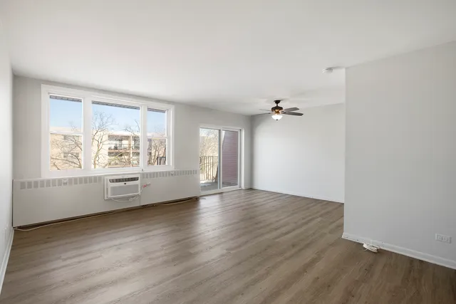 $179,000 | 8712 Skokie Boulevard, Unit 3L, Skokie, IL 60077