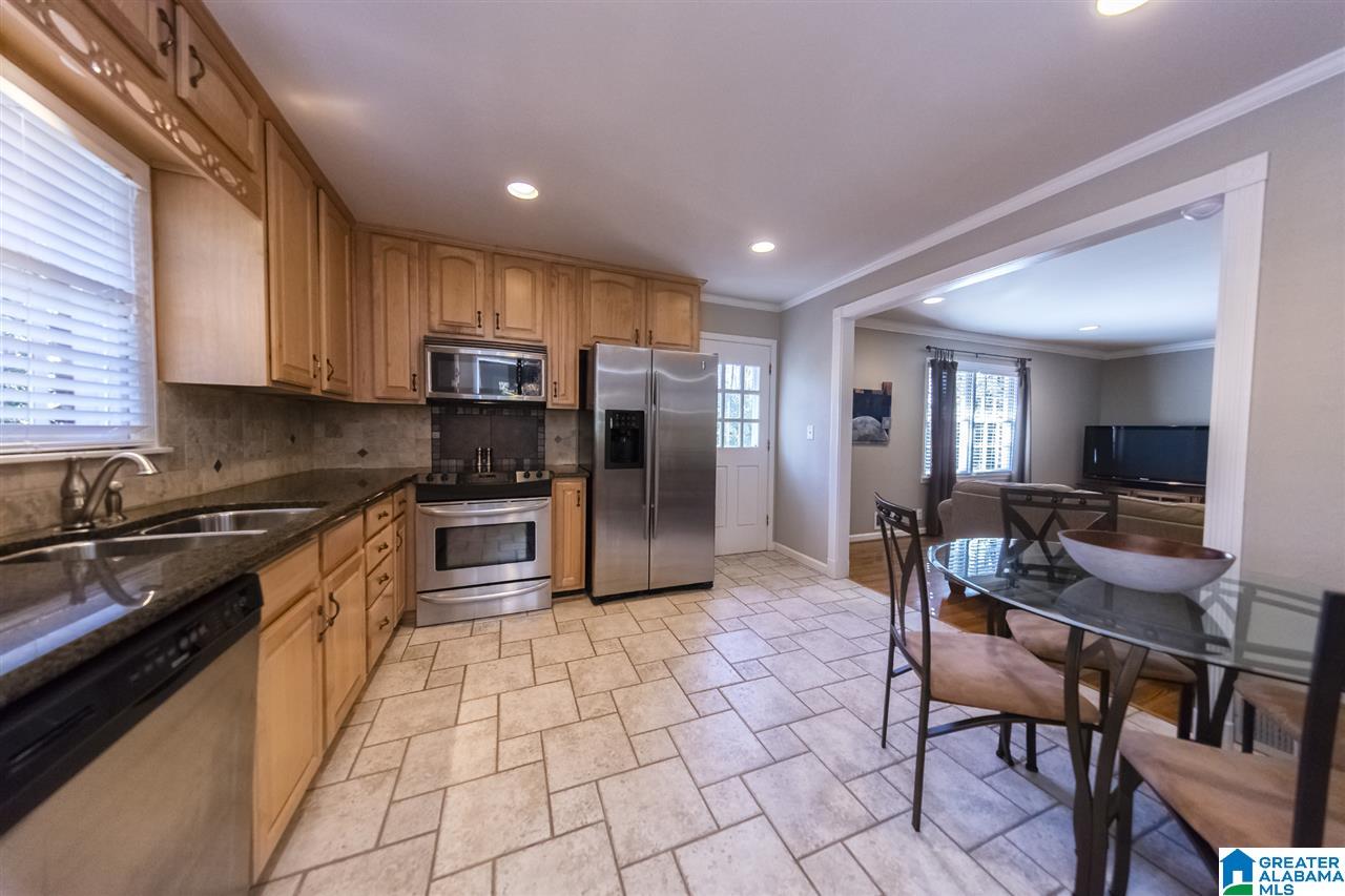 1905 Greenvale Road Birmingham, AL 35226 - Photo 3 of 35