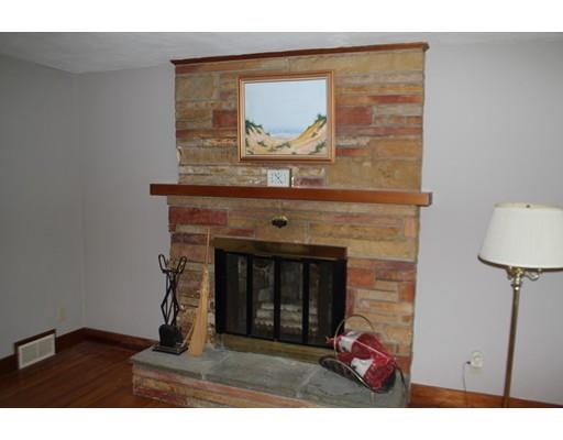 57 Southampton Road Holyoke, MA 01040 - Photo 6 of 18