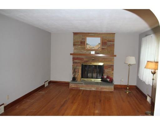 57 Southampton Road Holyoke, MA 01040 - Photo 7 of 18
