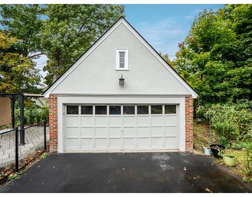 73 Longfellow Road Worcester, MA 01602 - Photo 4 of 38 Gallery Image 4