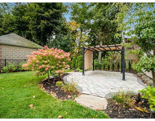 73 Longfellow Road Worcester, MA 01602 - Photo 9 of 38 Gallery Image 9