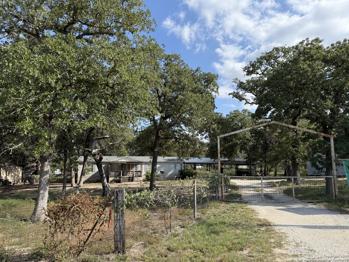 121 Pullman Road La Vernia, TX 78121 - Photo 1 of 1 Gallery Image 1