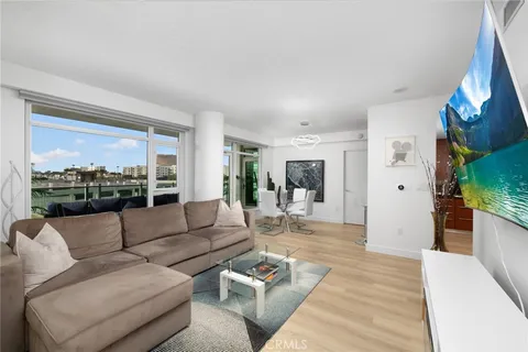 $900,000 | 3131 Michelson Drive, Unit 606, Irvine, CA 92612