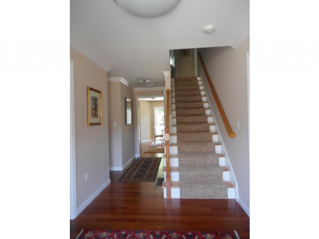 44 Rice Lane Bedford, NH 03110 - Photo 5 of 24