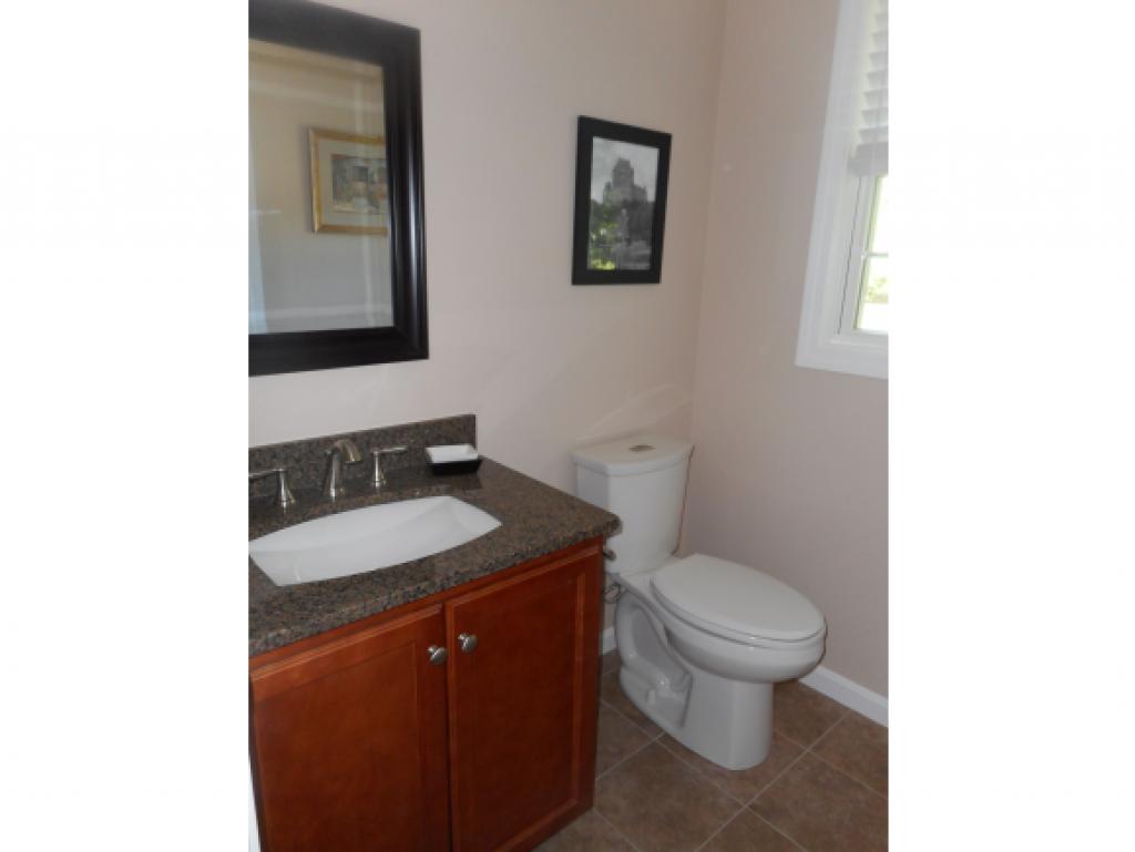 44 Rice Lane Bedford, NH 03110 - Photo 9 of 24