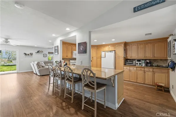 $930,000 | 28442 Alder Peak, Canyon Country, CA 91387