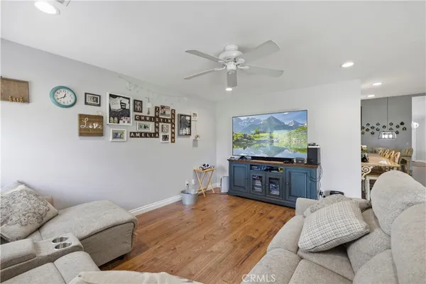 $930,000 | 28442 Alder Peak, Canyon Country, CA 91387