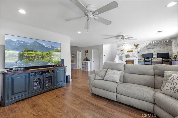 $930,000 | 28442 Alder Peak, Canyon Country, CA 91387