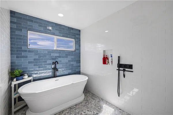 $930,000 | 28442 Alder Peak, Canyon Country, CA 91387