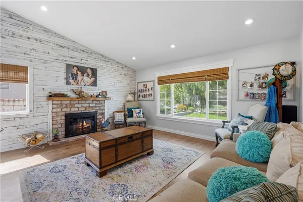 $930,000 | 28442 Alder Peak, Canyon Country, CA 91387