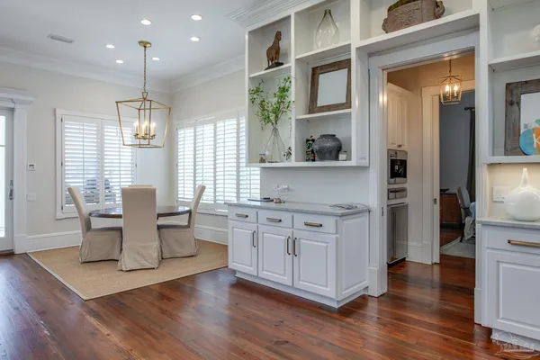 $3,800,000 | 2008 East Gadsden Street, Pensacola, FL 32501