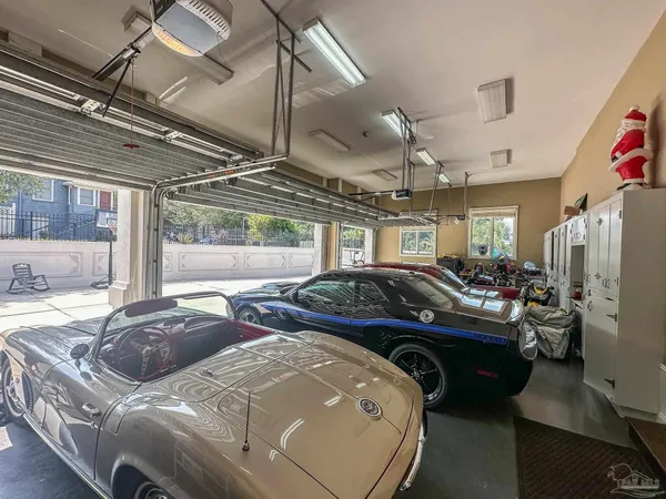 $3,800,000 | 2008 East Gadsden Street, Pensacola, FL 32501