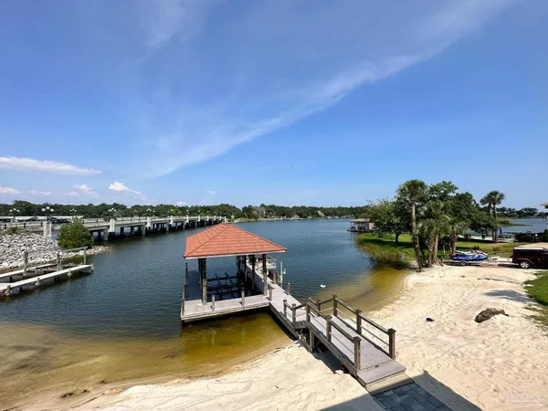 $3,800,000 | 2008 East Gadsden Street, Pensacola, FL 32501