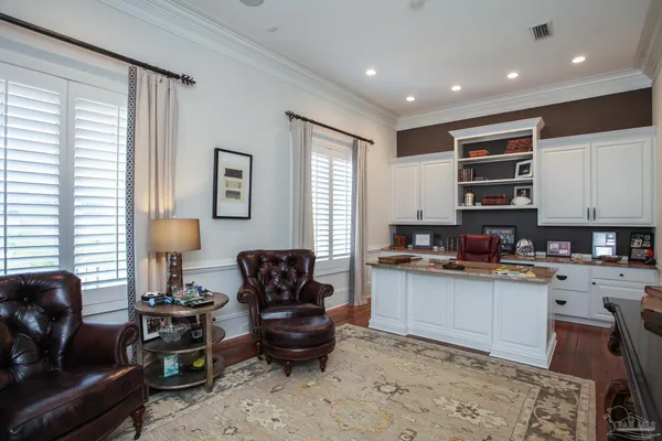 $3,800,000 | 2008 East Gadsden Street, Pensacola, FL 32501