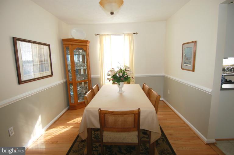 796 Sunny Chapel Road Odenton, MD 21113 - Photo 19 of 27 Dining Room