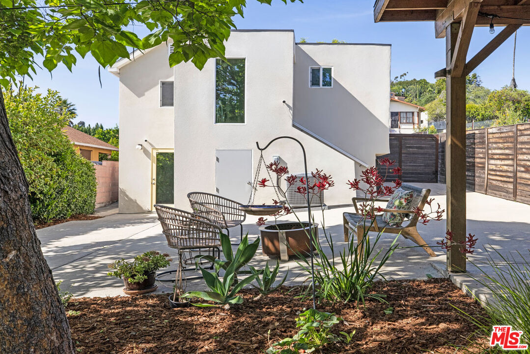 5624 Stratford Road Los Angeles, CA 90042 - Photo 15 of 28
