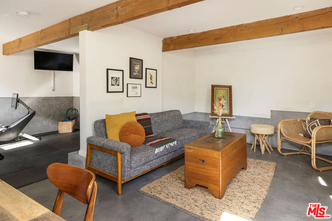 5624 Stratford Road Los Angeles, CA 90042 - Photo 17 of 28