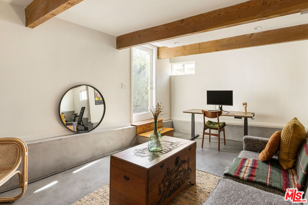 5624 Stratford Road Los Angeles, CA 90042 - Photo 18 of 28