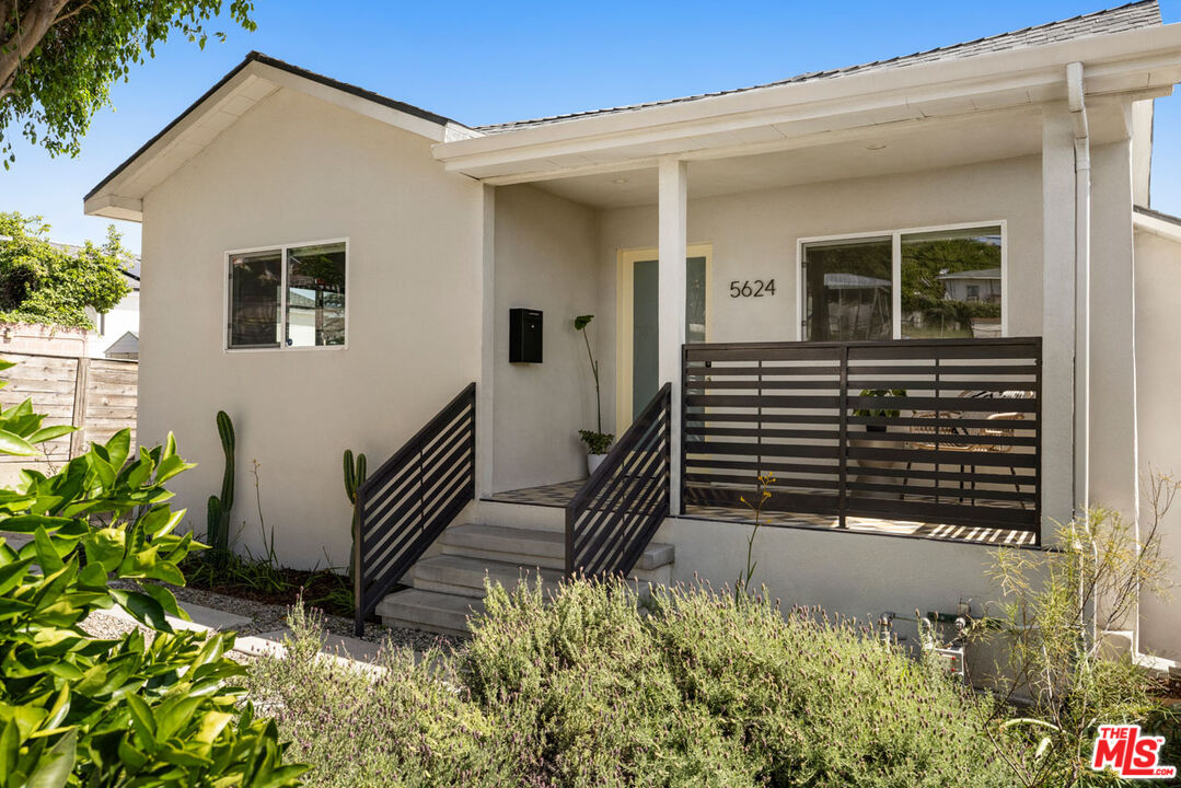 5624 Stratford Road Los Angeles, CA 90042 - Photo 2 of 28