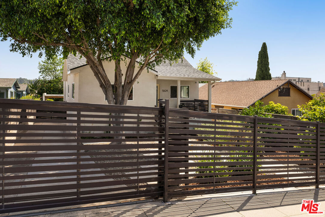 5624 Stratford Road Los Angeles, CA 90042 - Photo 27 of 28