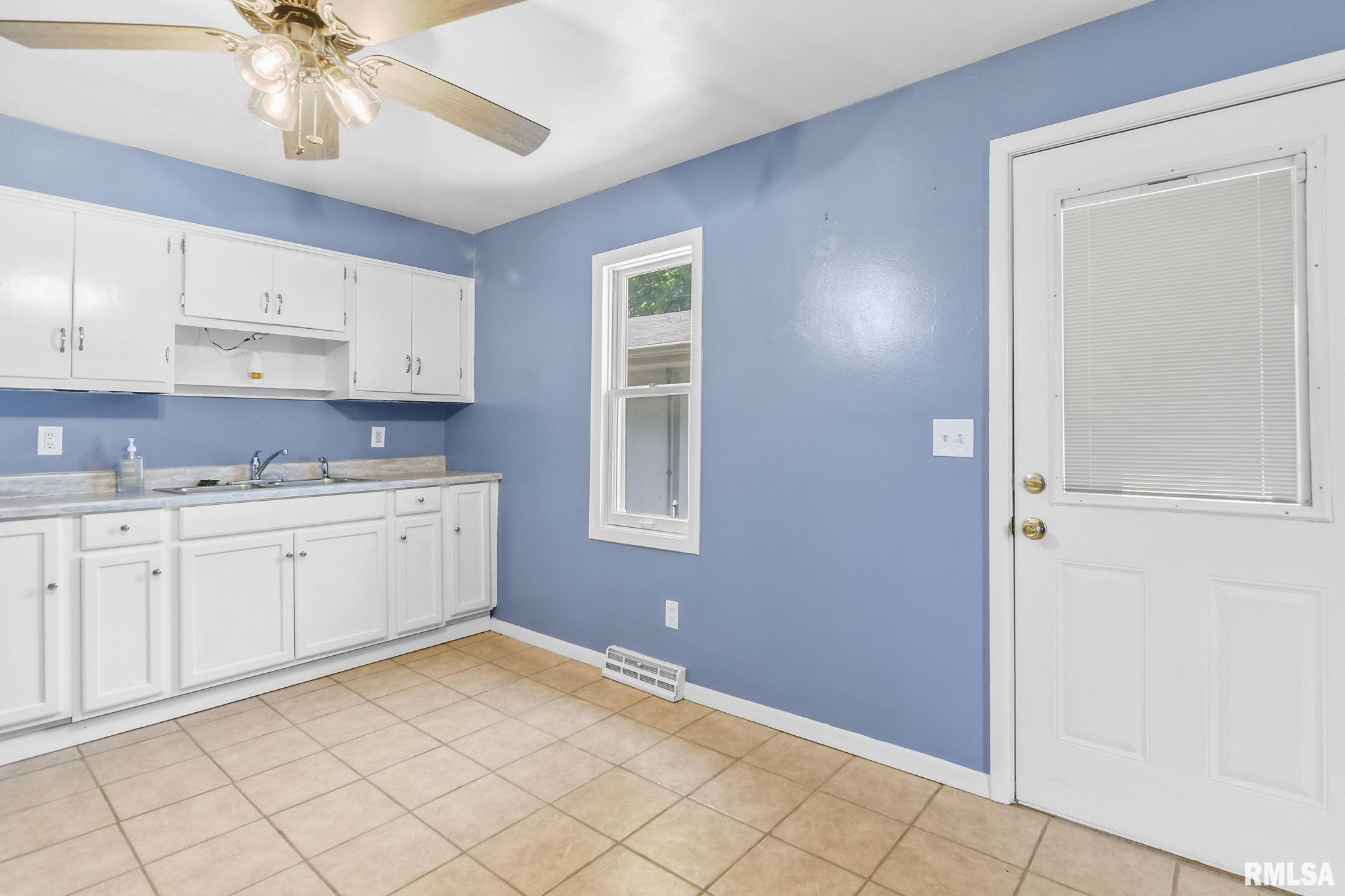 1235 North Daniels Avenue Springfield, IL 62702 - Photo 13 of 28