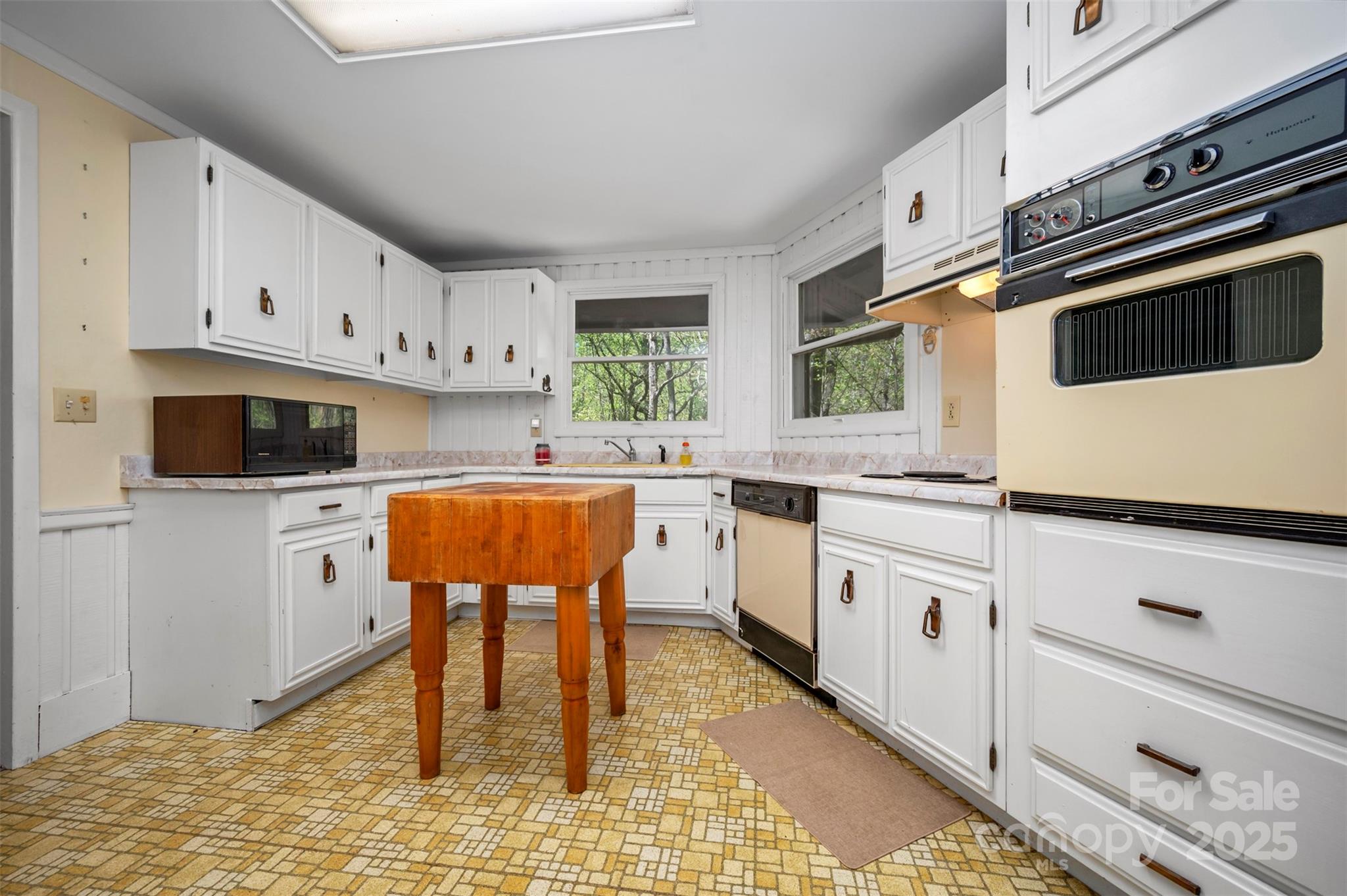 320 Hillswick Road Tryon, NC 28782 - Photo 14 of 31