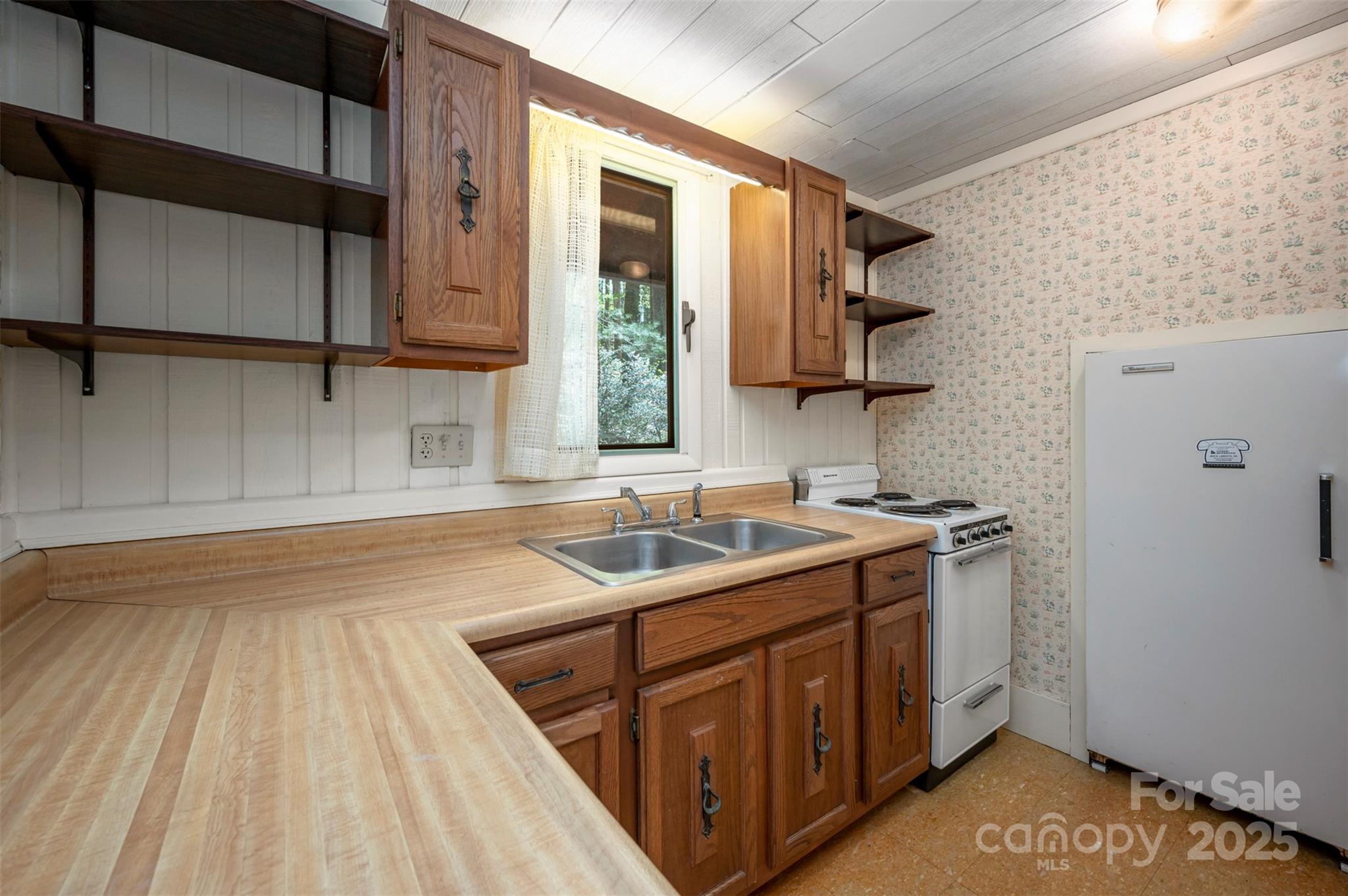 320 Hillswick Road Tryon, NC 28782 - Photo 20 of 31