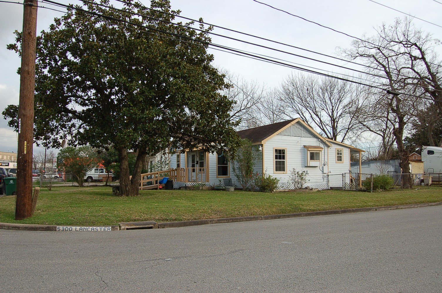 7304 Kinney Street Houston, TX 77087 - Photo 4 of 20
