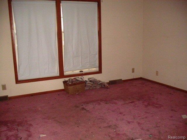 9652 Beard Road Avoca, MI 48006 - Photo 11 of 15 mstr bed