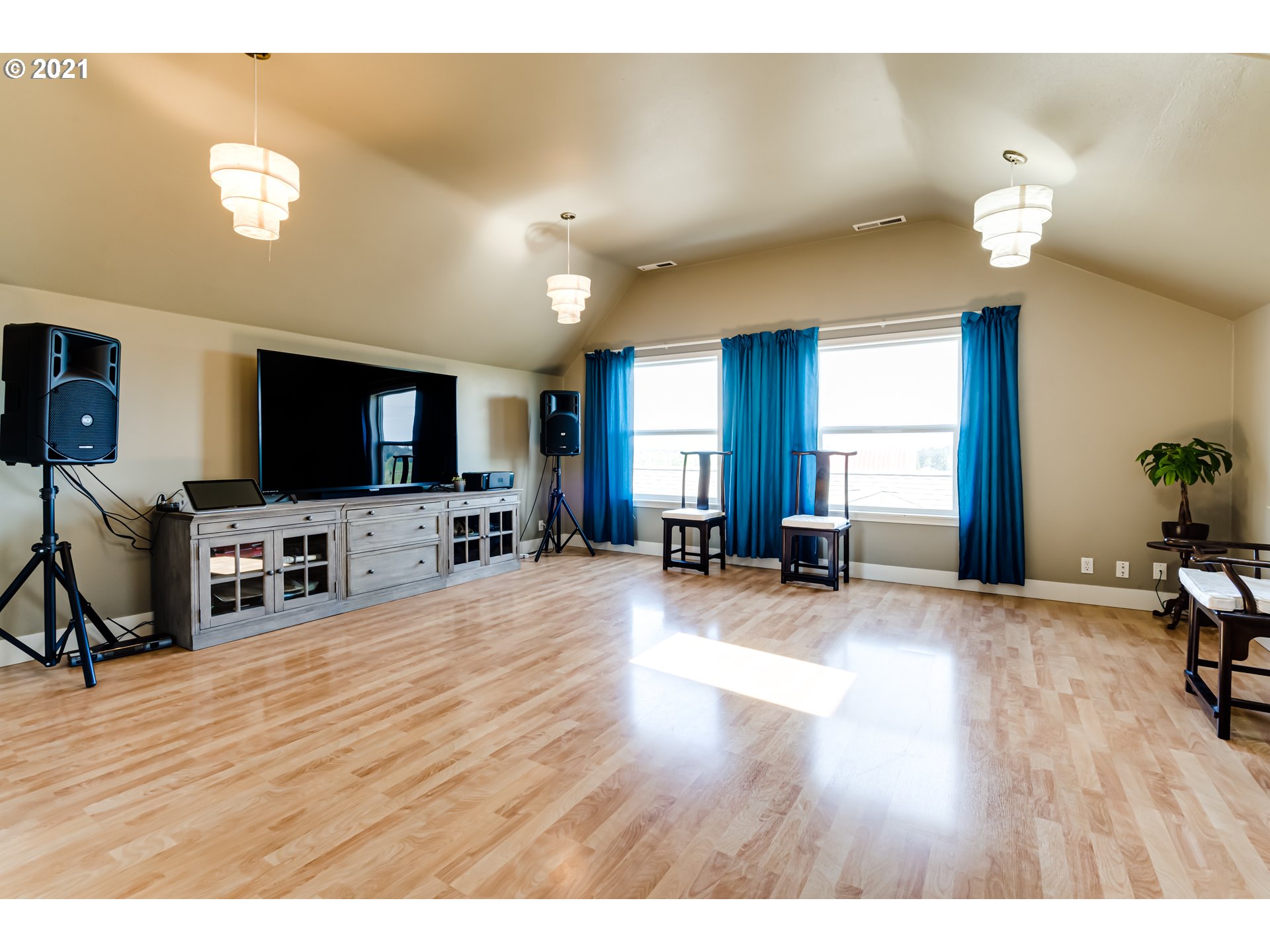 86562 Central Road Eugene, OR 97402 - Photo 14 of 32 Gallery Image 14